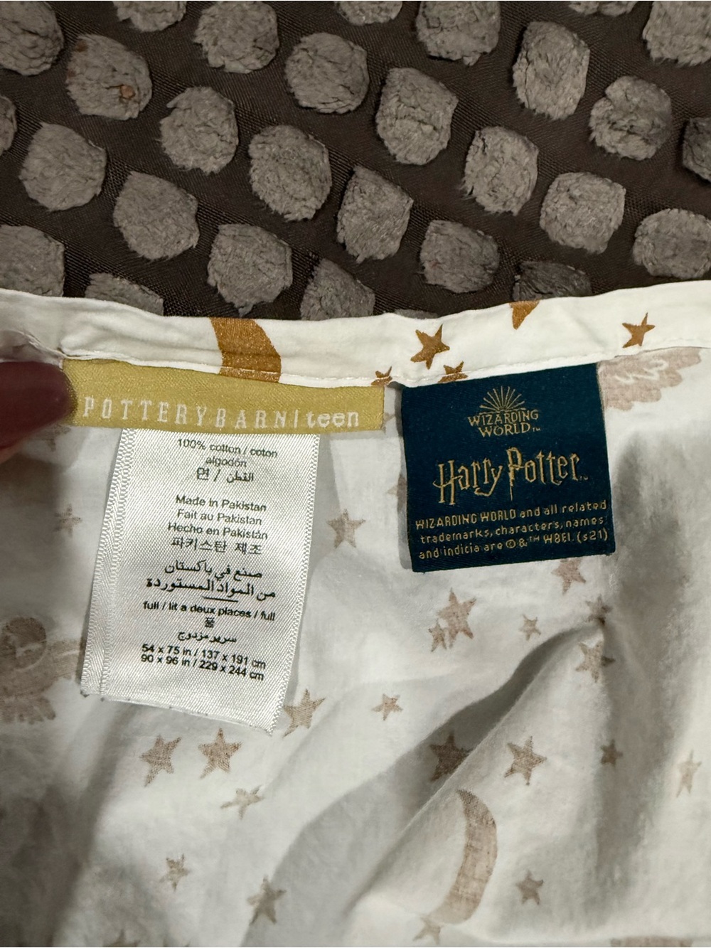Pottery Barn Cream Sheets with Gold Owl, Star & Moon Print Harry Potter - Picture 6 of 6